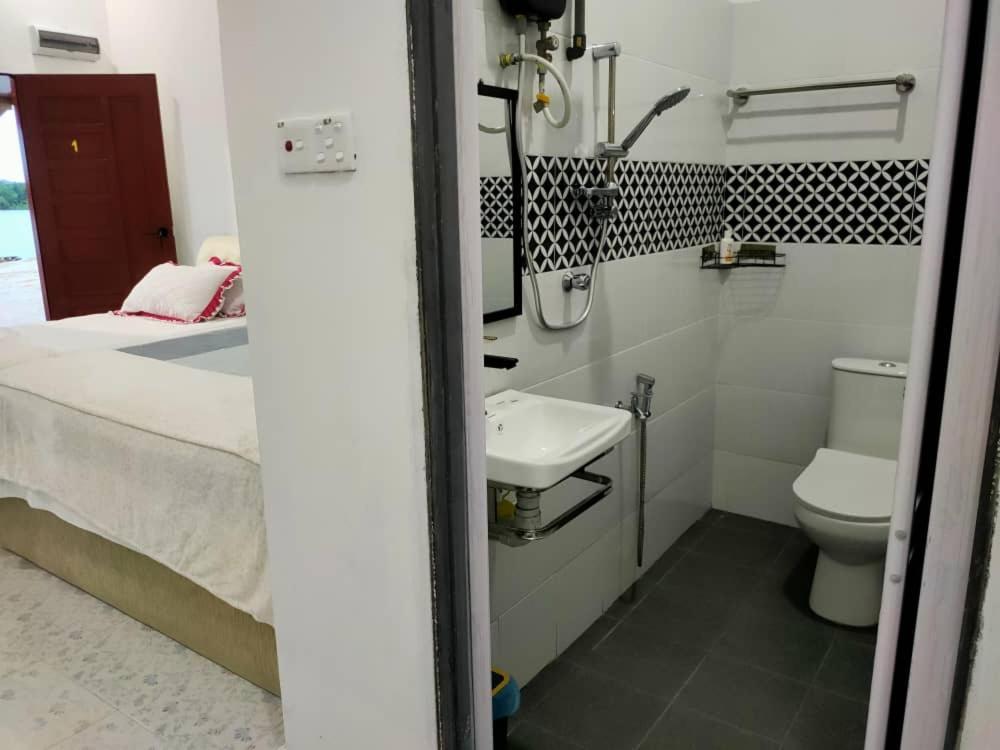 Roomstay Tokbah Demuara Kuala Besut Zewnętrze zdjęcie