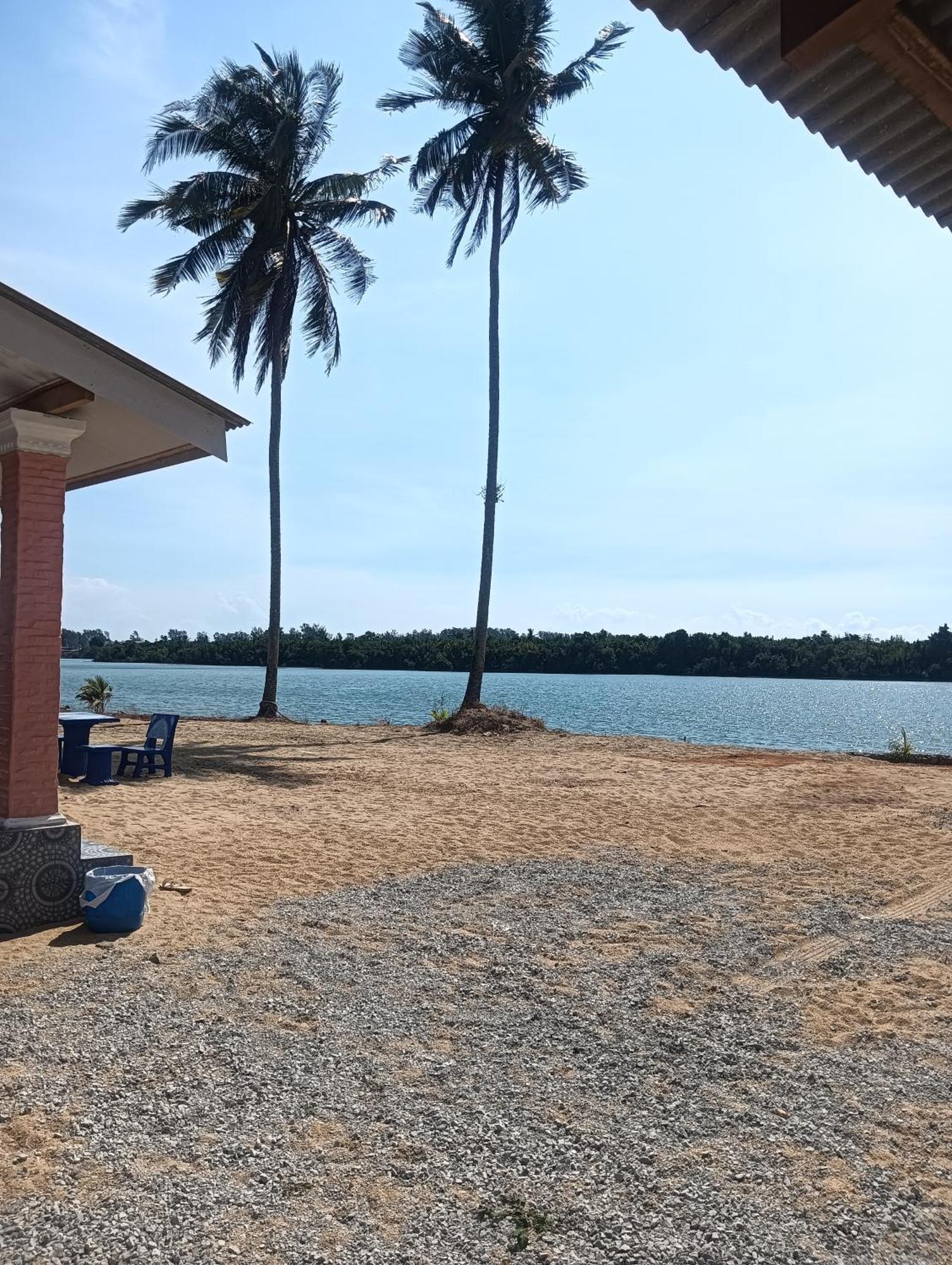 Roomstay Tokbah Demuara Kuala Besut Zewnętrze zdjęcie