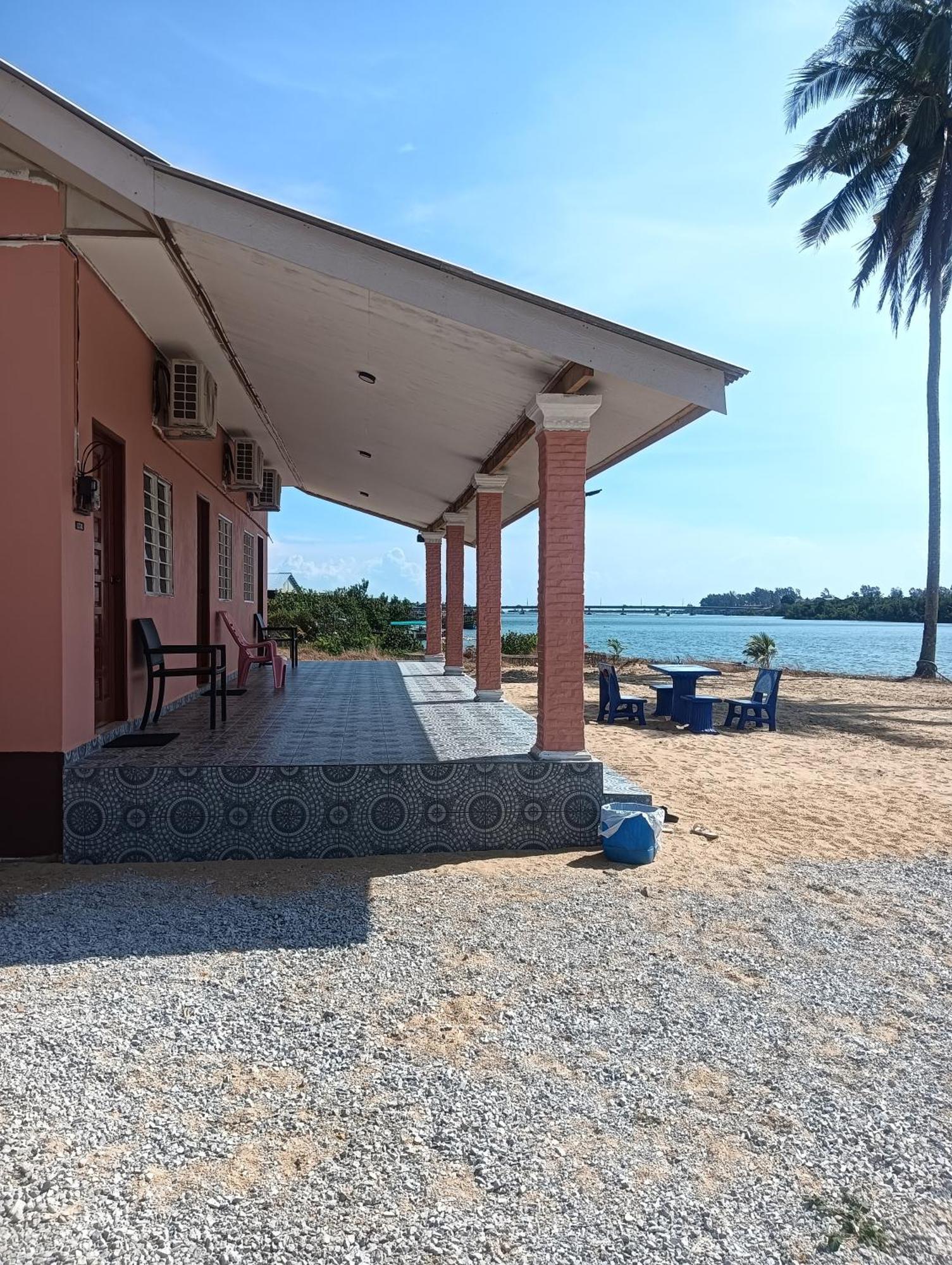 Roomstay Tokbah Demuara Kuala Besut Zewnętrze zdjęcie